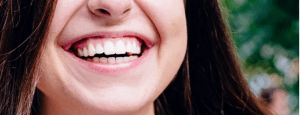 Hymy ja hampaita